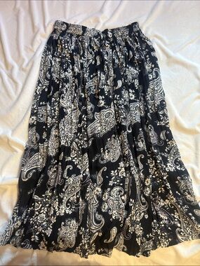 Black Paisley Pleated Maxi Skirt